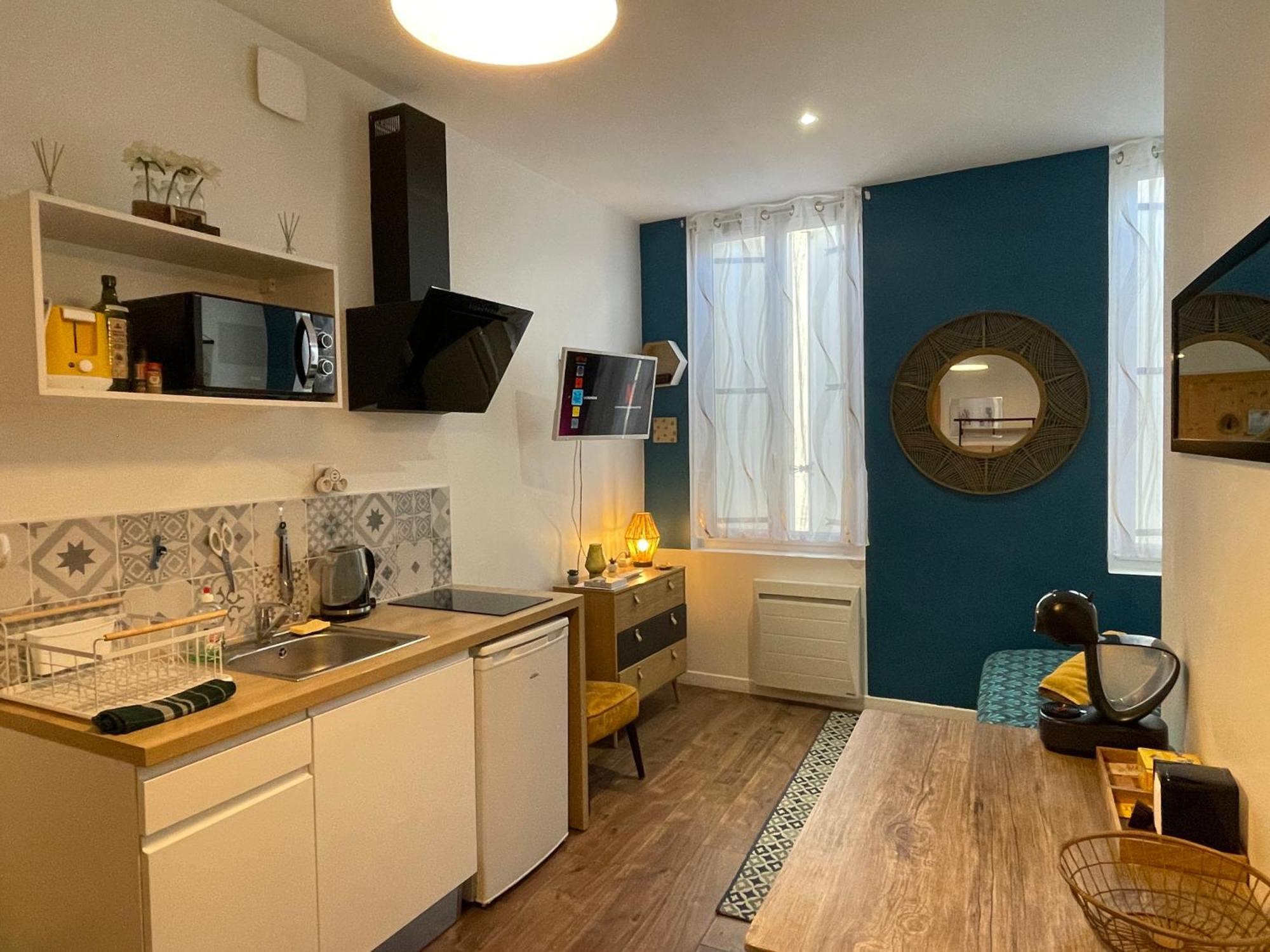 Ferienwohnung Chez Jean-Yves Et Zoe - La Boheme - Au Calme, Tres Propre, Proche Parkings Niort Exterior foto